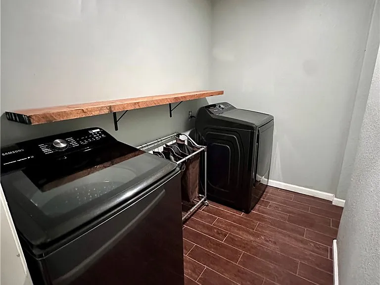9221 Signature St — Photo 11