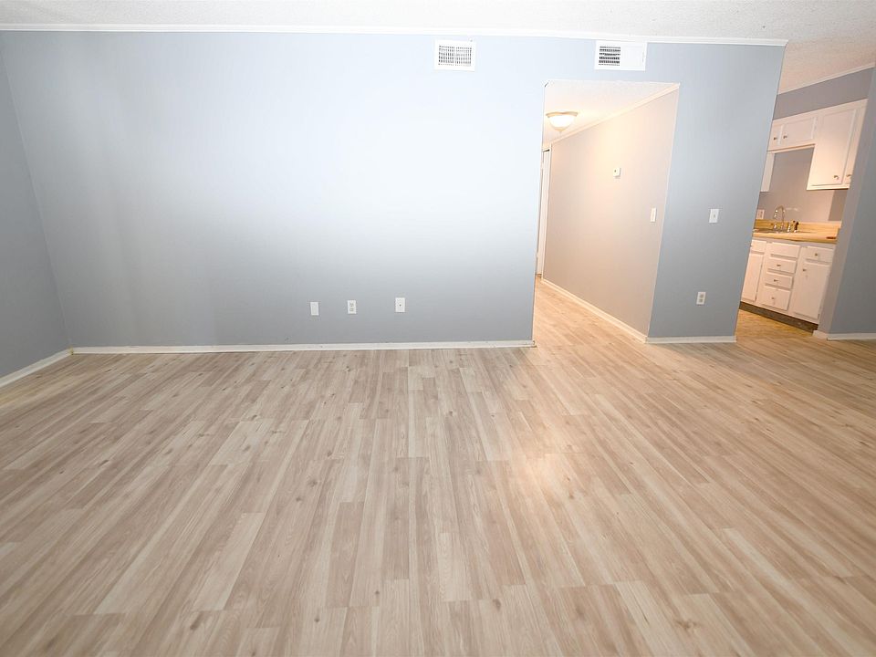 1st image of 1208 Bush River Rd APT G4