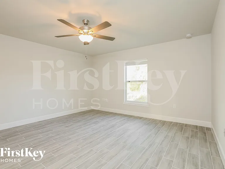 6148 Hellman Ave — Photo 13