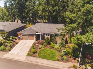 17036 Crestview Dr, Lake Oswego, OR 97034