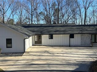 250 Harbor Heights Circle, Lavonia, GA 30553