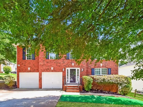 5900 Fairington Farms Ln, Lithonia, GA 30038