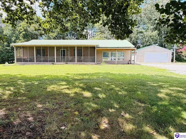 807 Stray Winds Rd, Campbellsville, KY 42718