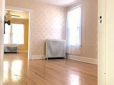 862 Warren St #2 — Photo 28