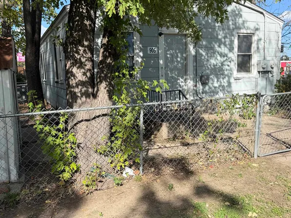 905 S Oliver St, Wichita, KS 67218