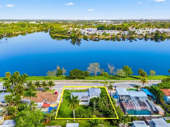 5160 Lake Osborne Drive, Lake Worth, FL 33461