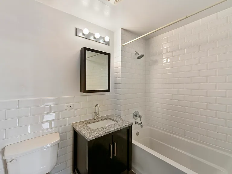 454 Manhattan Ave #7M — Photo 4