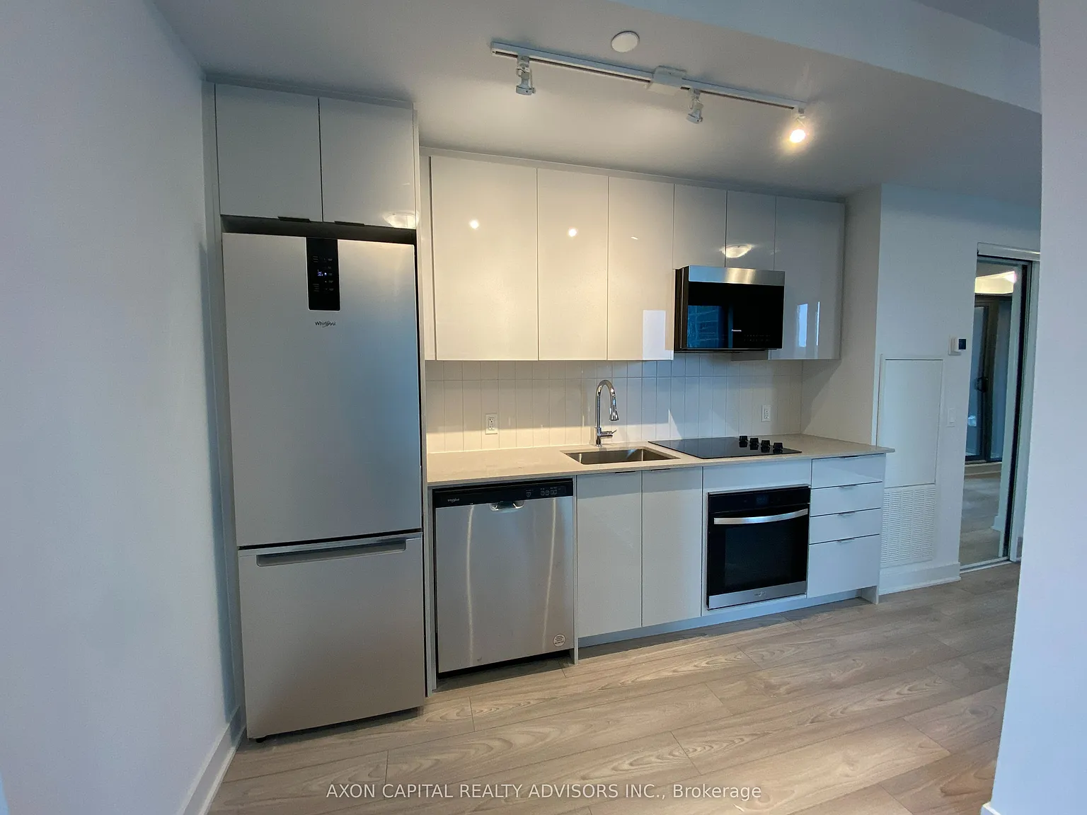 1 bed, $2,050 — Photo 4