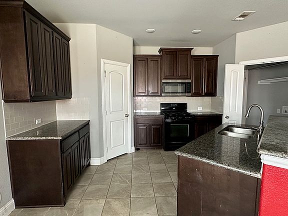 2nd image of 623 Dogwood Dr