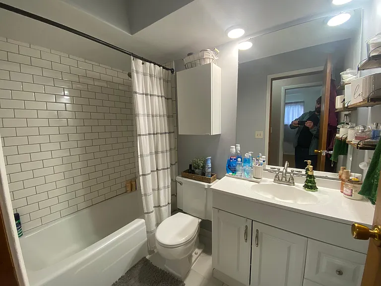 511 N Cherry St — Photo 14