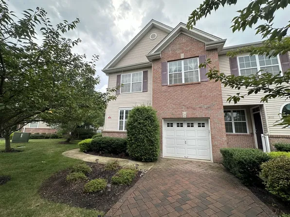 801 Juniper Ct, Somerset, NJ 08873
