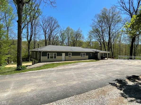 8515 N Briarwood Lake South Ct, Monrovia, IN 46157