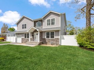53 Surrey Lane, Plainview, NY 11803