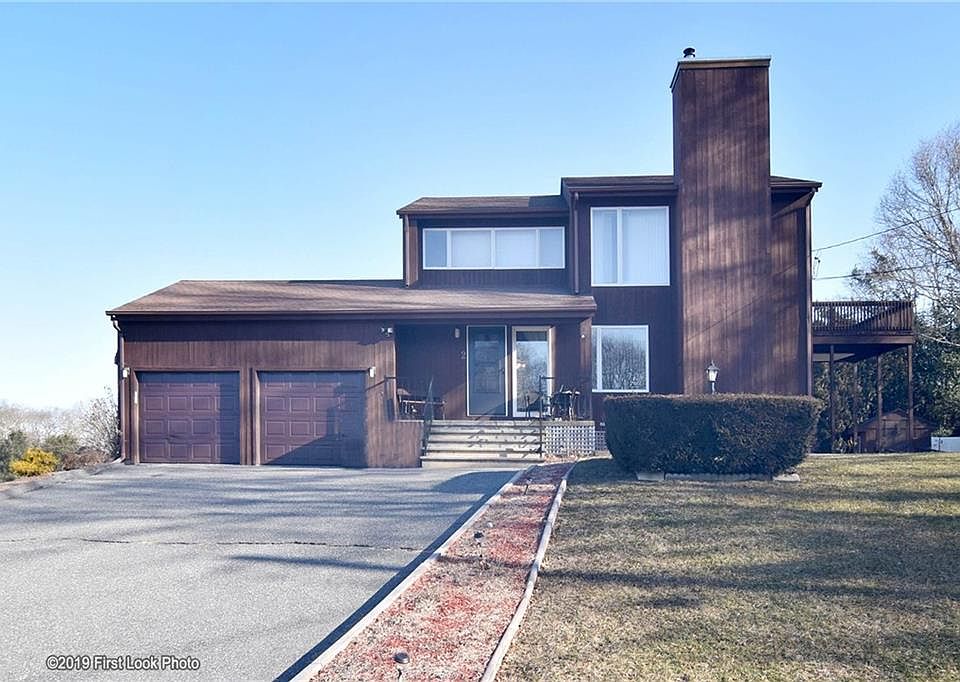 1st image of 2 Essex Dr