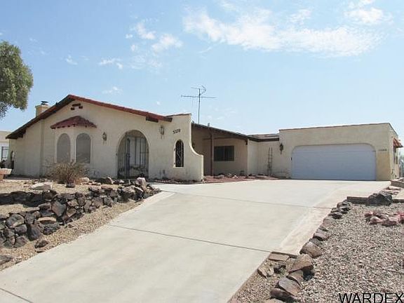2nd image of 3278 Newport Dr