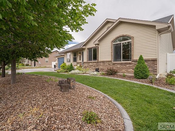 2nd image of 2856 N Azure Dr