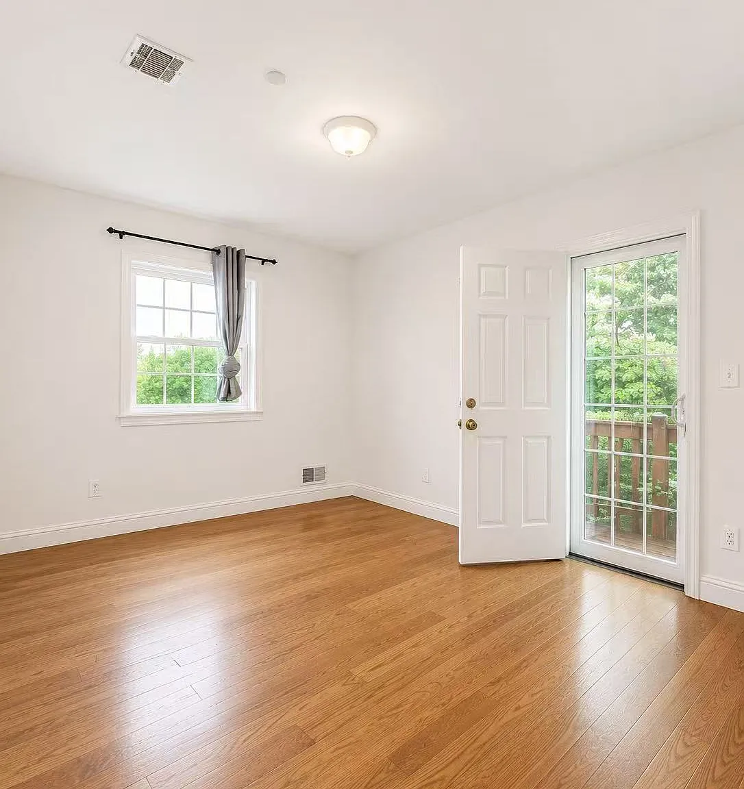 3 bed, $3,200 — Photo 4