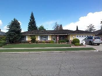 1st image of 928 E Chennault Ave