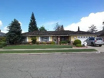 928 E Chennault Ave photo 1