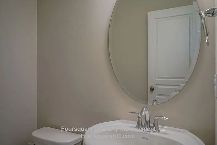 6405 Giddings St — Photo 23