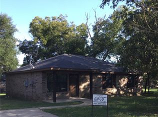 516 Oak St, Sanger, TX 76266