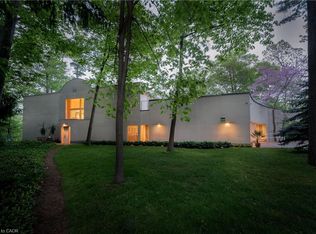 937 Whittier Cres, Mississauga, ON L5H2X4