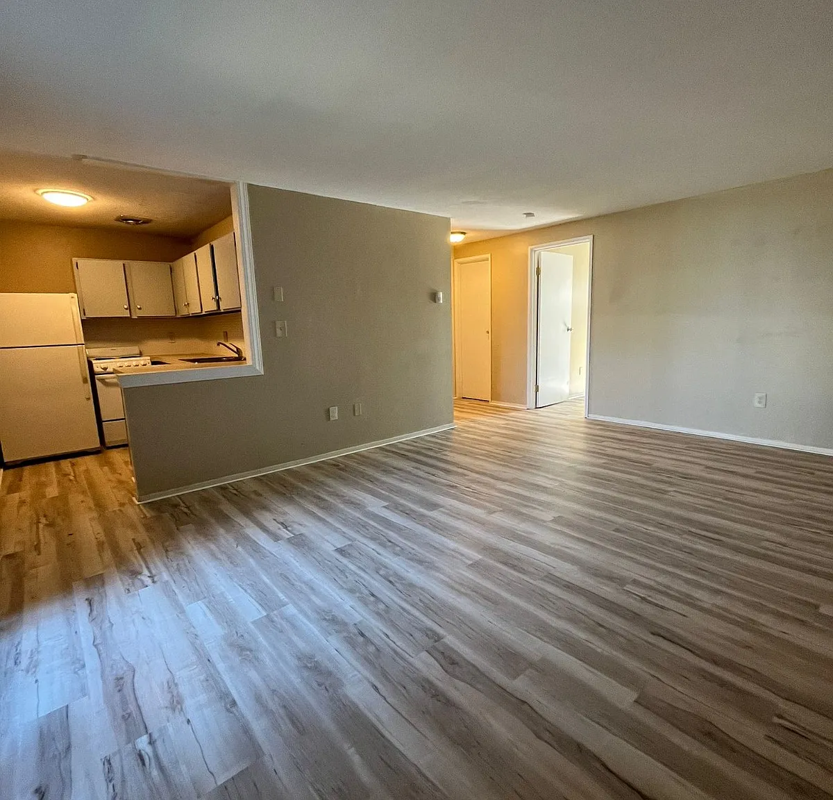1 bed, 600 sqft, $1,350 — Photo 3