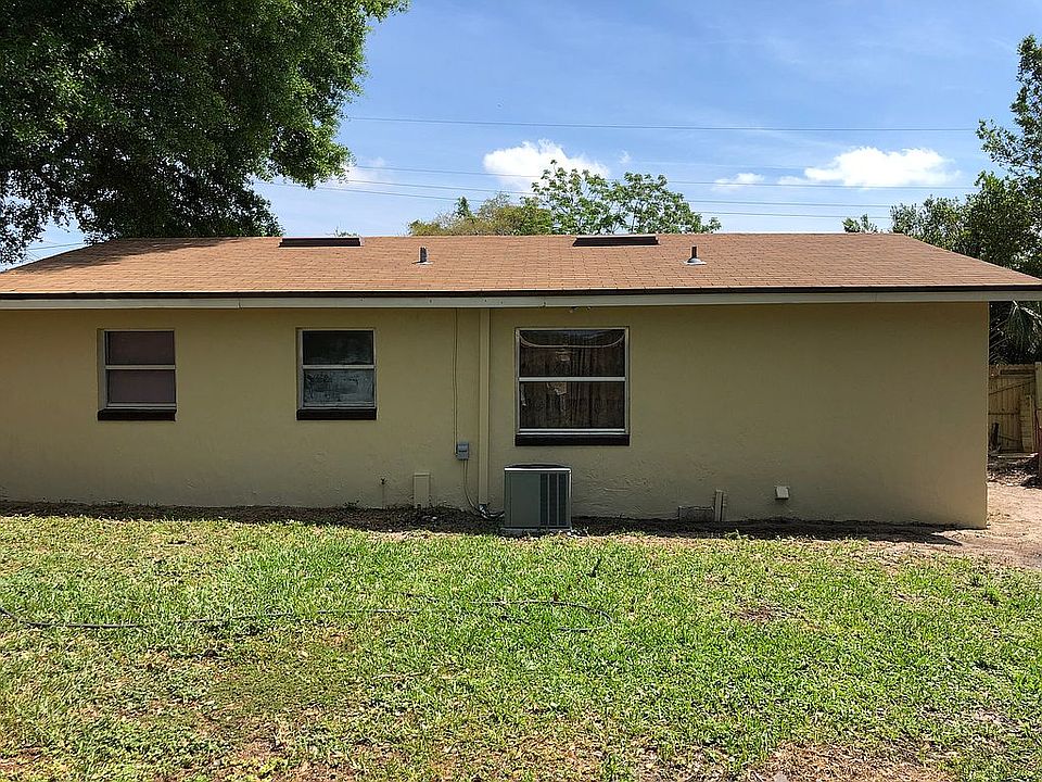 2nd image of 108 Desoto Ave