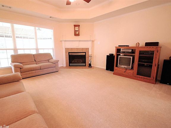 2nd image of 3021 Ozark Dr