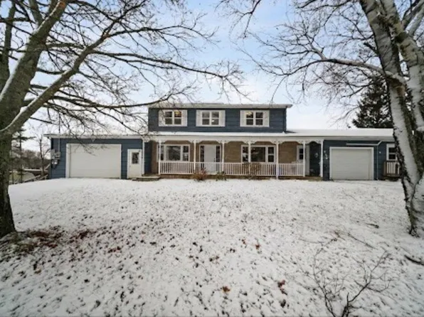 4 Maclean Ave, Kensington, PE C0B 1M0