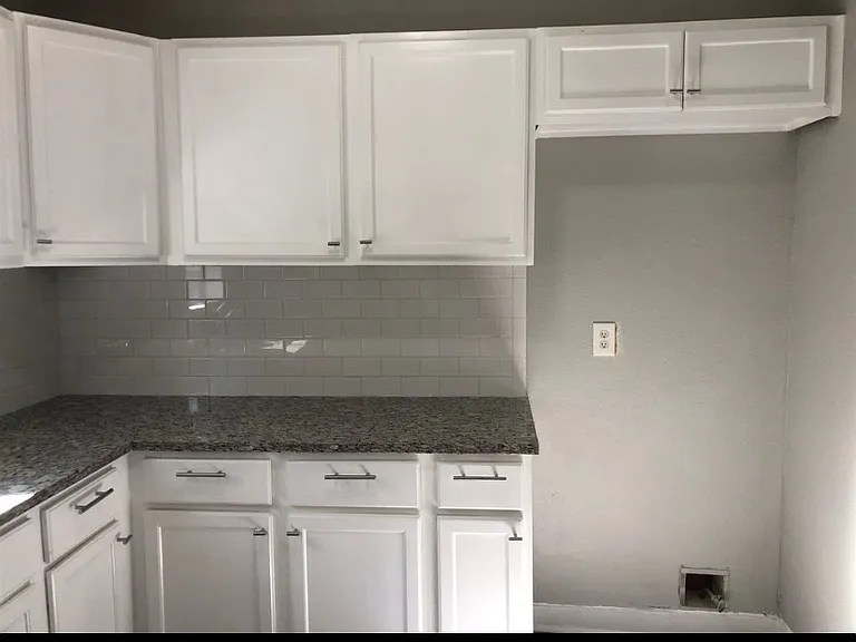 620 Riverside Dr — Photo 11