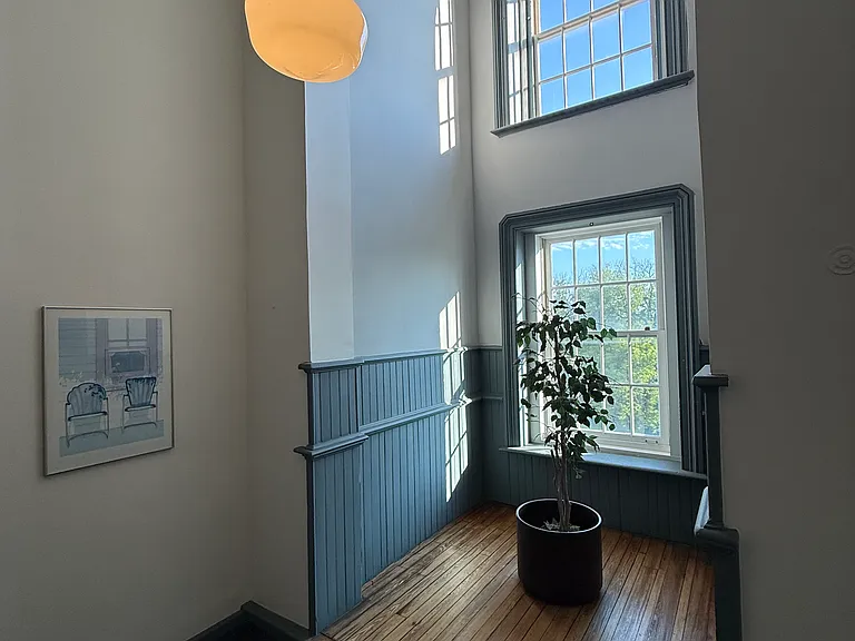 409 Madison Ave #303 — Photo 2