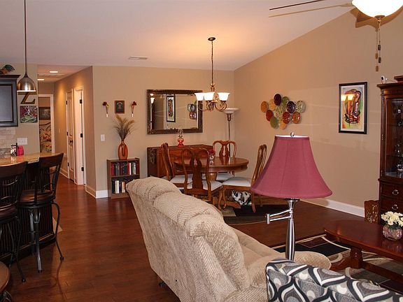 5th image of 1753 Chelsa Dr
