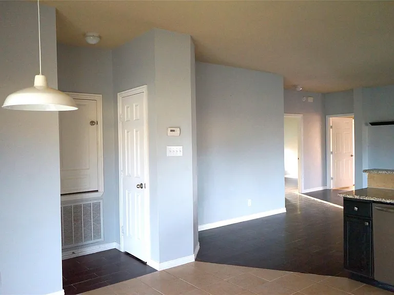 10710 Barker View Dr — Photo 11