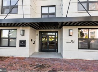 701 Swann Ave UNIT 302, Alexandria, VA