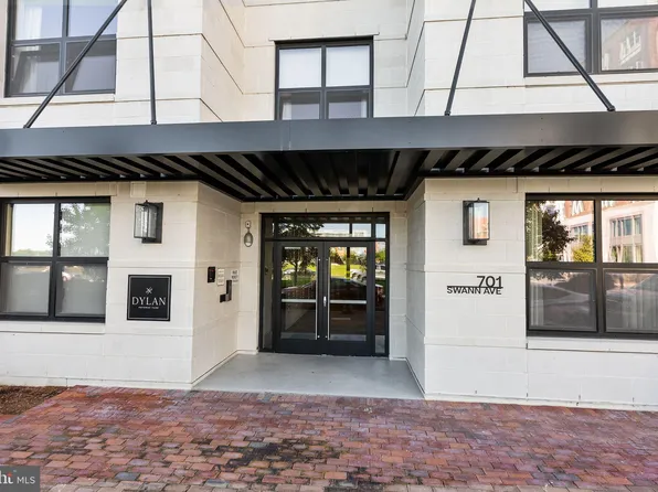 701 Swann Ave Unit 302, Alexandria, VA 22301