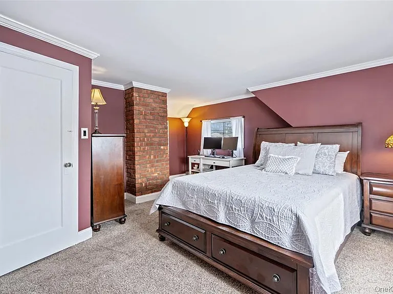 68 Summer Ln — Photo 13