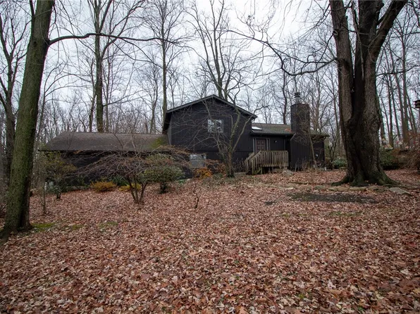 4475 E Lake Rd, Erie, PA 16511