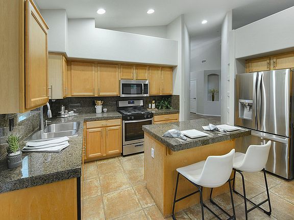 3rd image of 7737 E Black Crest Pl