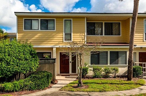 1st image of 7861 La Sierra Ct