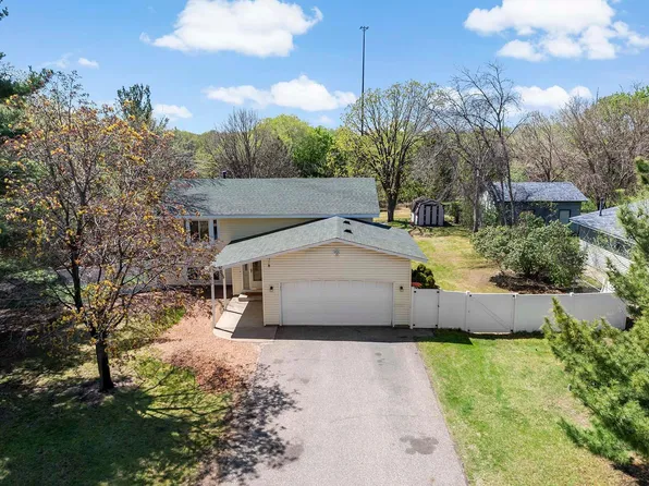 9810 Butternut St NW, Coon Rapids, MN 55448