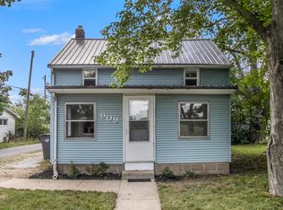 609 S 15th St, Goshen, IN 46528