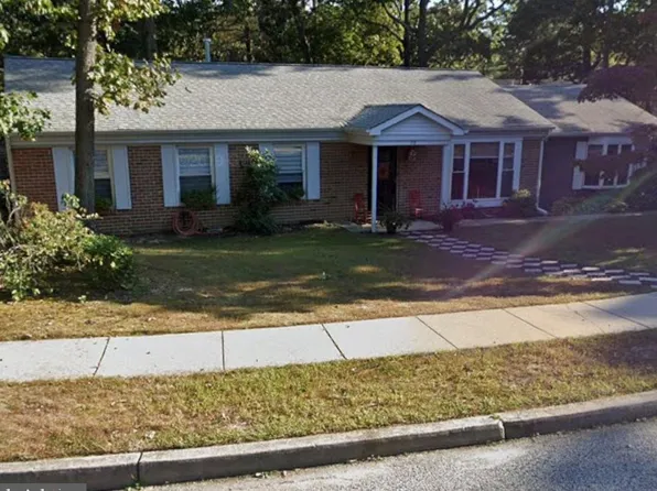 28 Windmill Dr, Sicklerville, NJ 08081