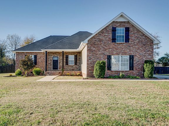 2nd image of 1550 Everwood Dr