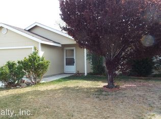 168 Rosecrest Dr, Fernley, NV 89408