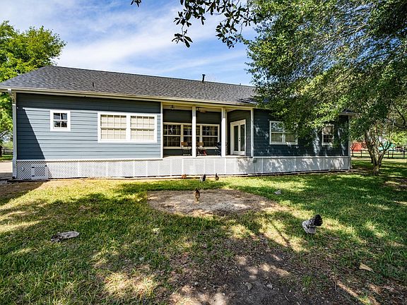 5th image of 1302 Southfork Ln