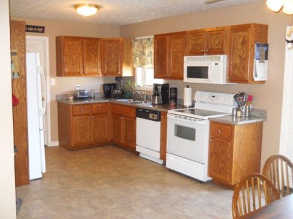 5th image of 2435 Sullivan Ct