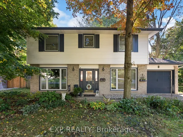 43 Stella St, Pelham, ON L0S 1E7