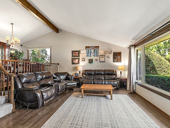 3rd image of 13614 Murvey Ct