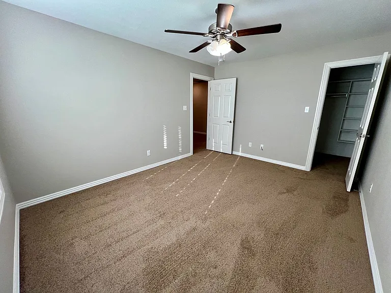 9809 Mylea Cir — Photo 15